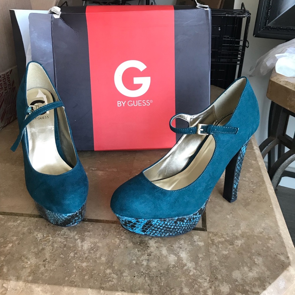 Platform Dark Green Fabric brand new platform